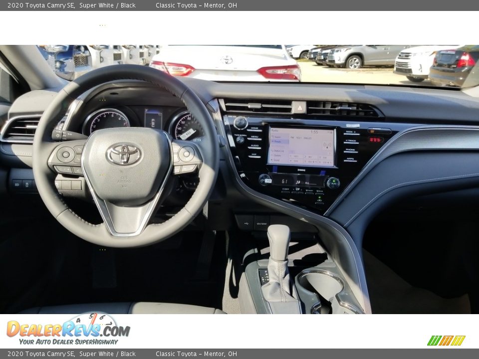 2020 Toyota Camry SE Super White / Black Photo #4