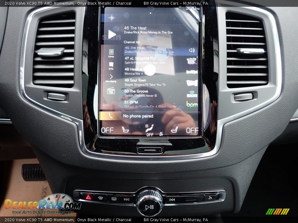 Controls of 2020 Volvo XC90 T5 AWD Momentum Photo #15