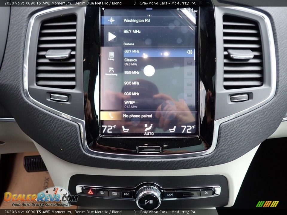 Controls of 2020 Volvo XC90 T5 AWD Momentum Photo #15