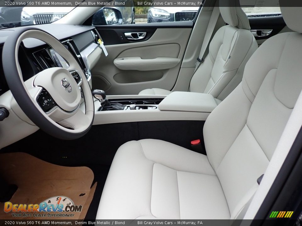 Front Seat of 2020 Volvo S60 T6 AWD Momentum Photo #7