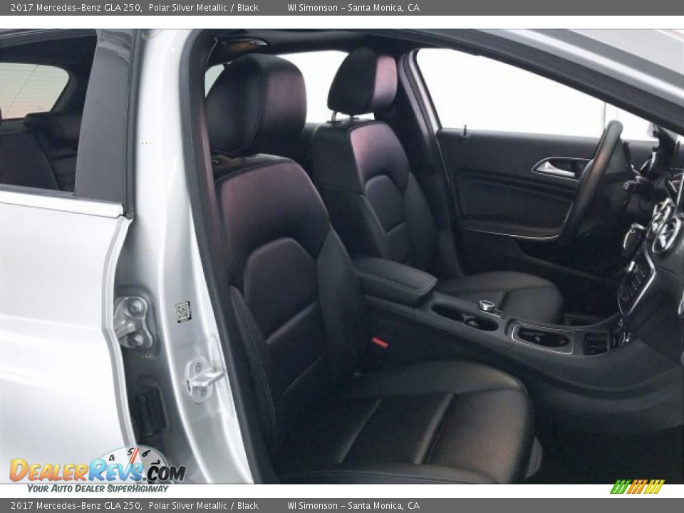 2017 Mercedes-Benz GLA 250 Polar Silver Metallic / Black Photo #4