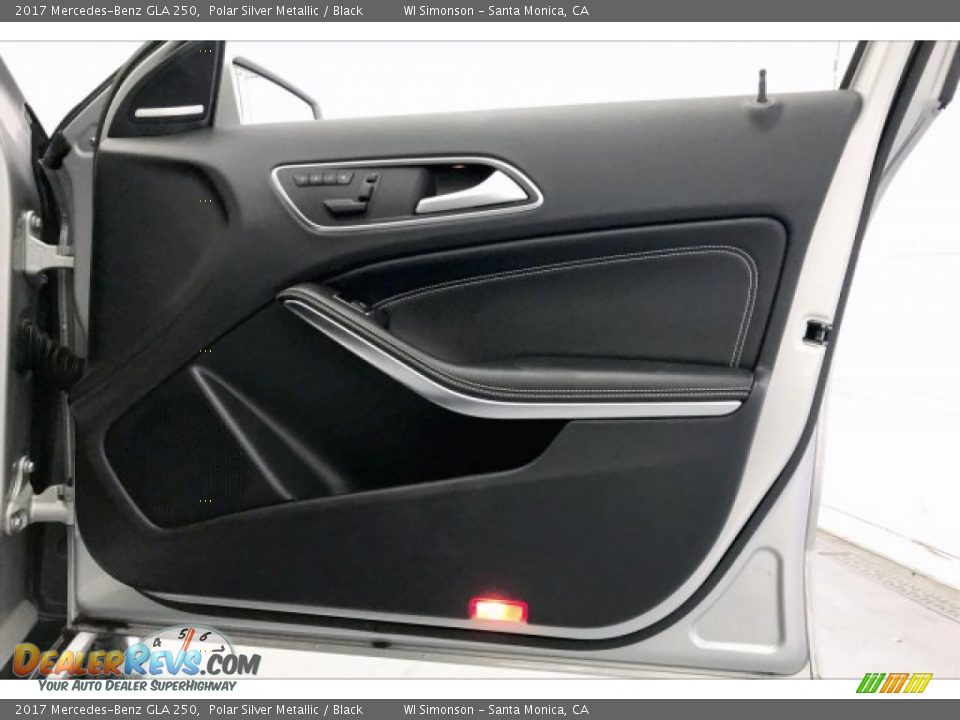 2017 Mercedes-Benz GLA 250 Polar Silver Metallic / Black Photo #17