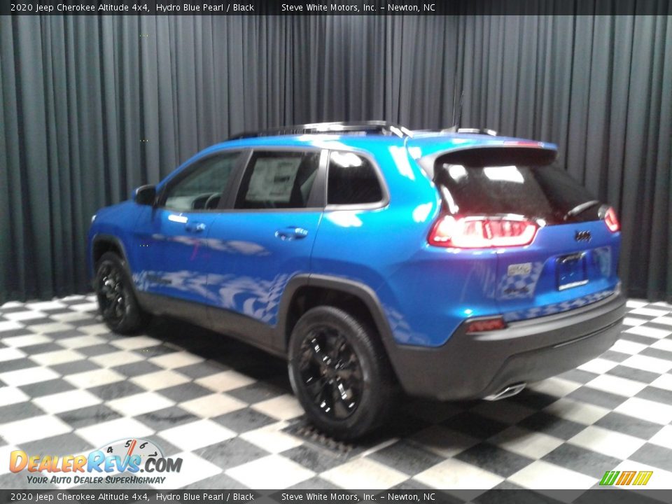 2020 Jeep Cherokee Altitude 4x4 Hydro Blue Pearl / Black Photo #8