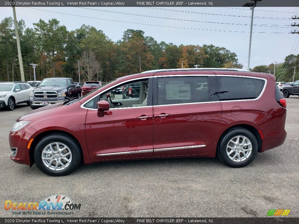 Velvet Red Pearl 2020 Chrysler Pacifica Touring L Photo #3