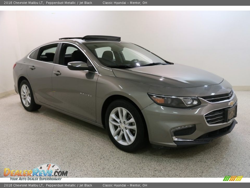 2018 Chevrolet Malibu LT Pepperdust Metallic / Jet Black Photo #1