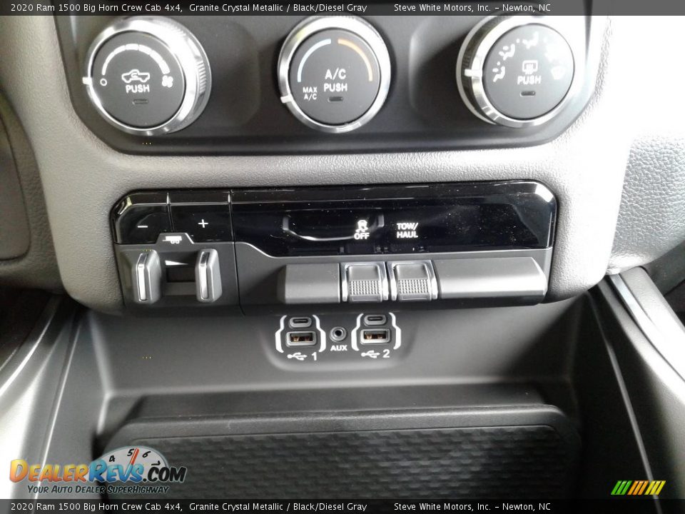 2020 Ram 1500 Big Horn Crew Cab 4x4 Granite Crystal Metallic / Black/Diesel Gray Photo #25