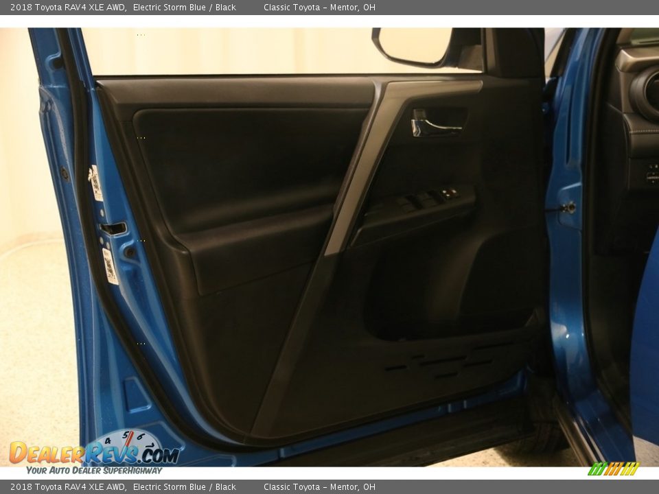 2018 Toyota RAV4 XLE AWD Electric Storm Blue / Black Photo #4