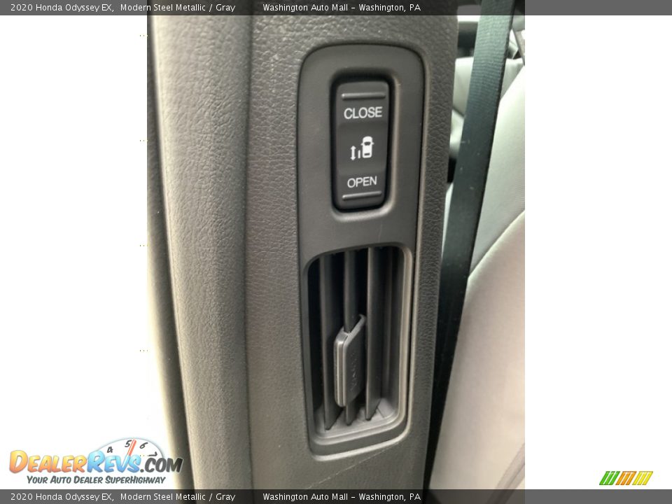 2020 Honda Odyssey EX Modern Steel Metallic / Gray Photo #18