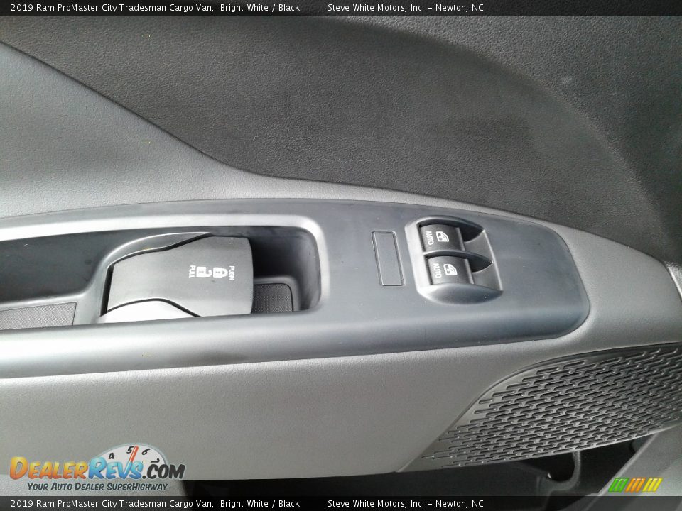 2019 Ram ProMaster City Tradesman Cargo Van Bright White / Black Photo #9