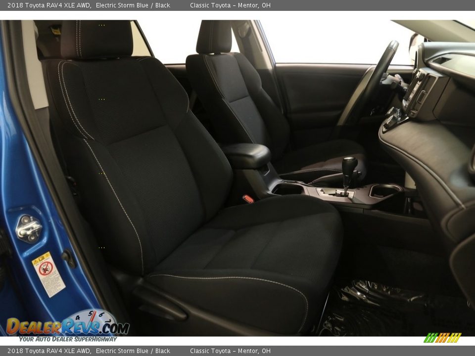 2018 Toyota RAV4 XLE AWD Electric Storm Blue / Black Photo #14