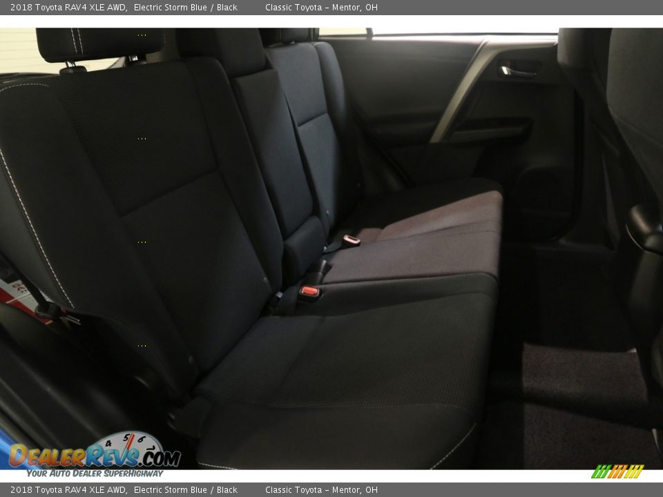 2018 Toyota RAV4 XLE AWD Electric Storm Blue / Black Photo #15