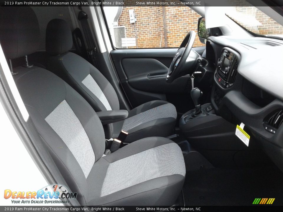 2019 Ram ProMaster City Tradesman Cargo Van Bright White / Black Photo #13