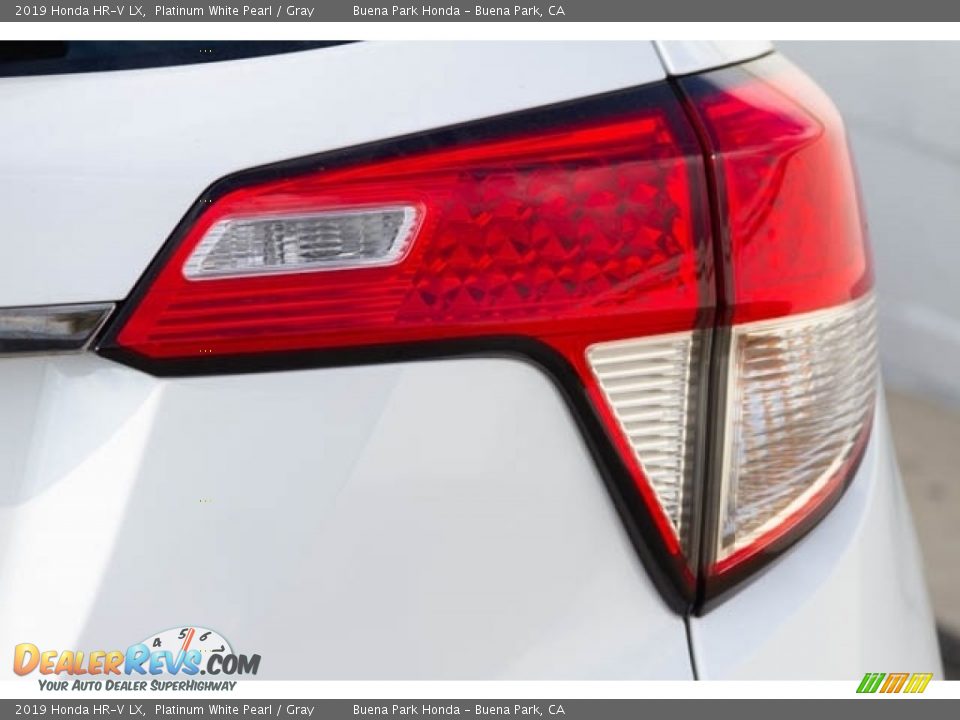 2019 Honda HR-V LX Platinum White Pearl / Gray Photo #8