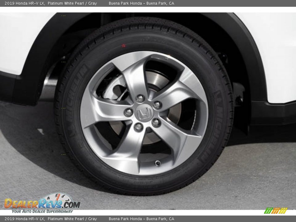 2019 Honda HR-V LX Platinum White Pearl / Gray Photo #11