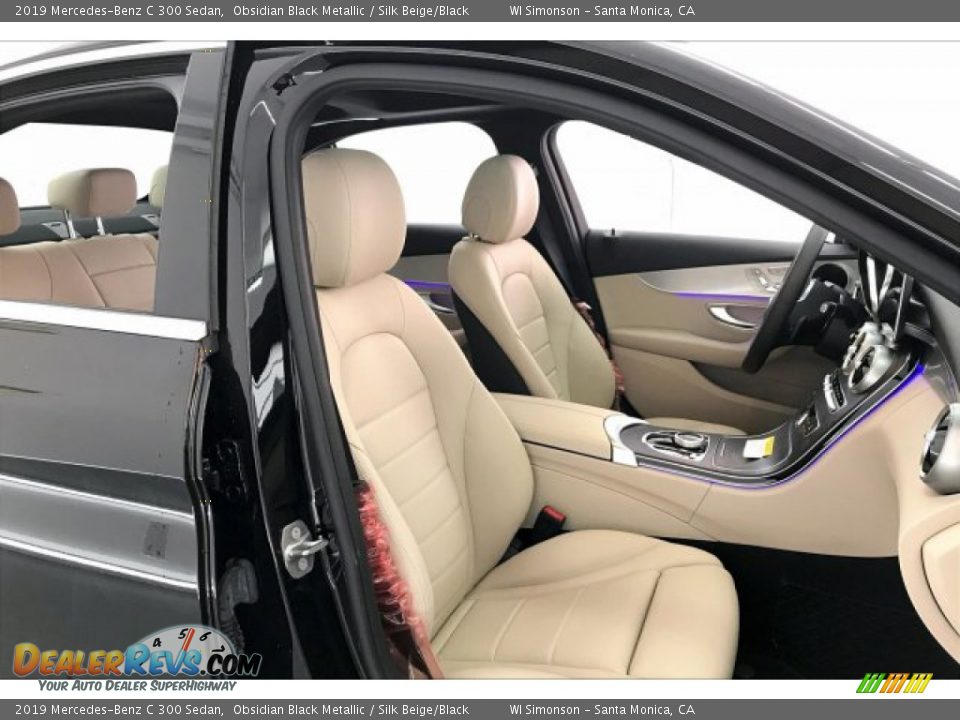 2019 Mercedes-Benz C 300 Sedan Obsidian Black Metallic / Silk Beige/Black Photo #5