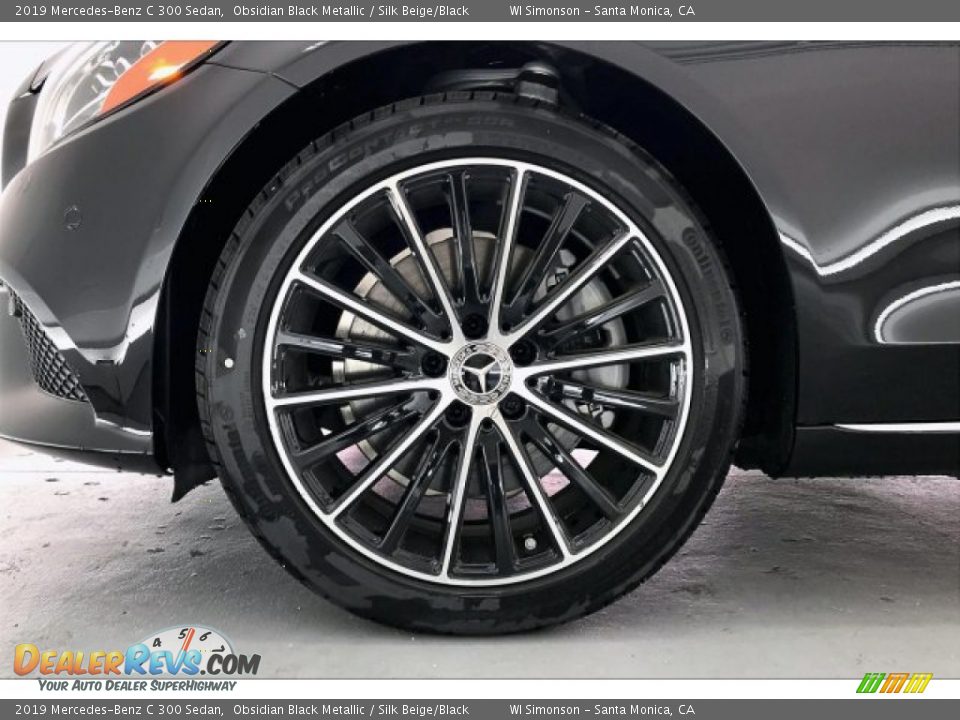 2019 Mercedes-Benz C 300 Sedan Obsidian Black Metallic / Silk Beige/Black Photo #9