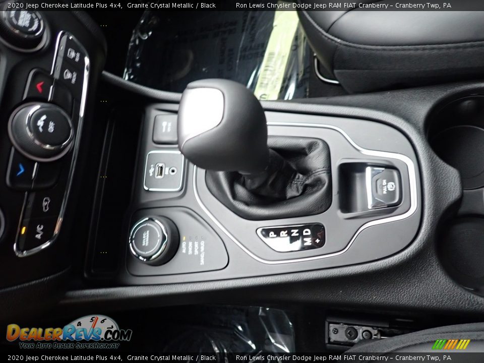 2020 Jeep Cherokee Latitude Plus 4x4 Granite Crystal Metallic / Black Photo #18