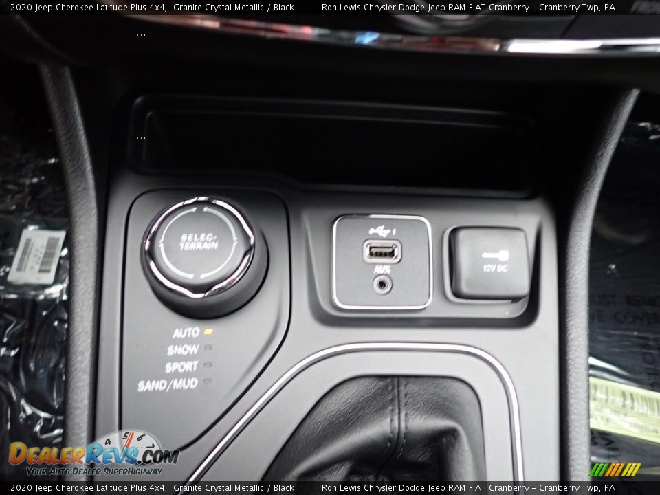 2020 Jeep Cherokee Latitude Plus 4x4 Granite Crystal Metallic / Black Photo #20