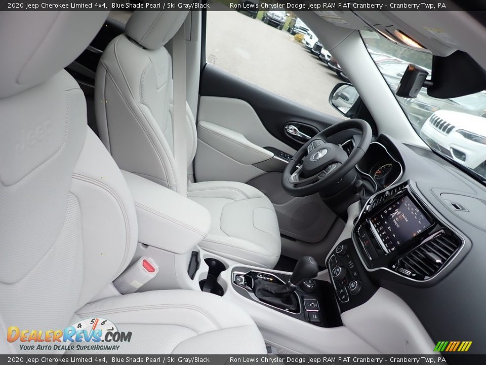 Front Seat of 2020 Jeep Cherokee Limited 4x4 Photo #10