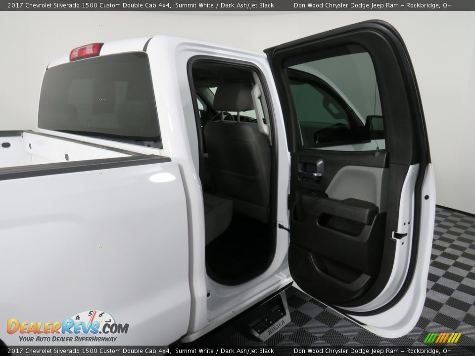 2017 Chevrolet Silverado 1500 Custom Double Cab 4x4 Summit White / Dark Ash/Jet Black Photo #33