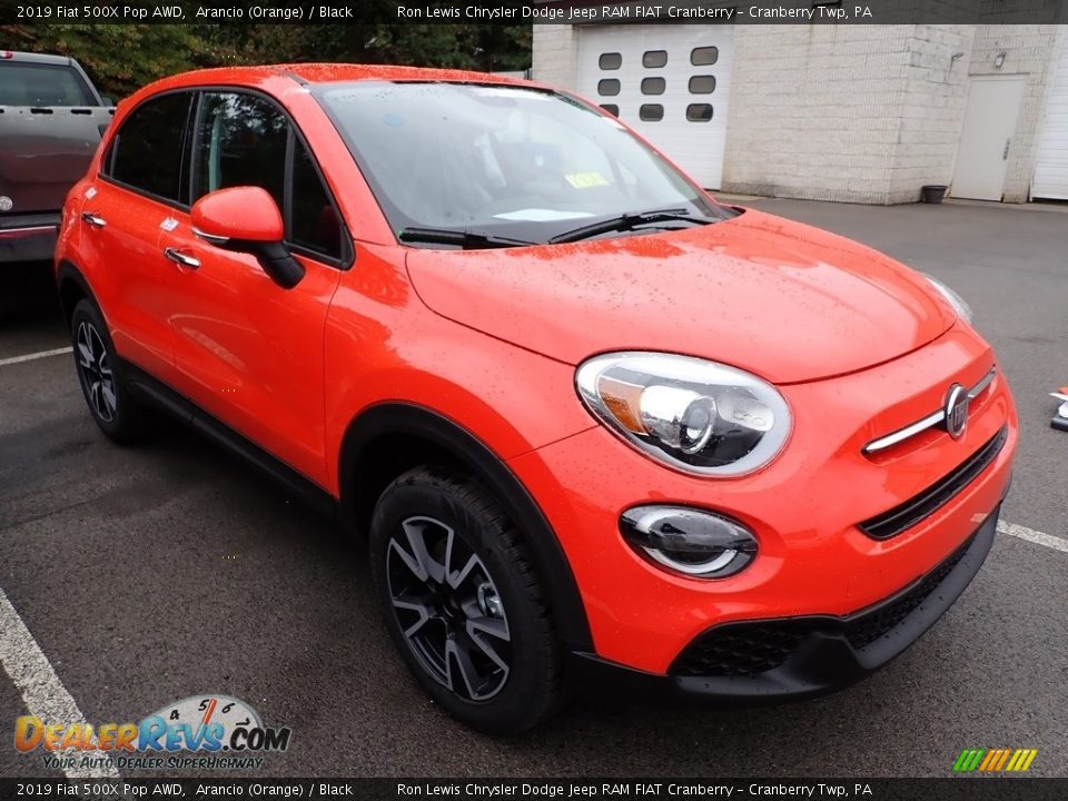 Front 3/4 View of 2019 Fiat 500X Pop AWD Photo #6