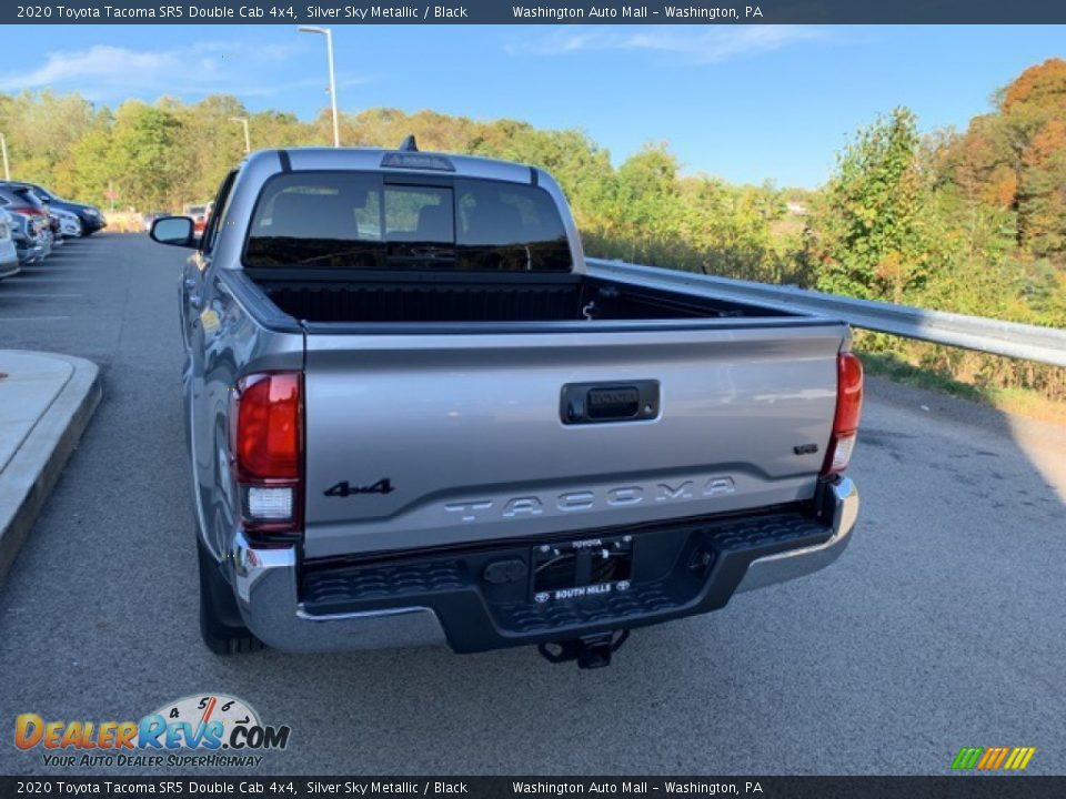 2020 Toyota Tacoma SR5 Double Cab 4x4 Silver Sky Metallic / Black Photo #10