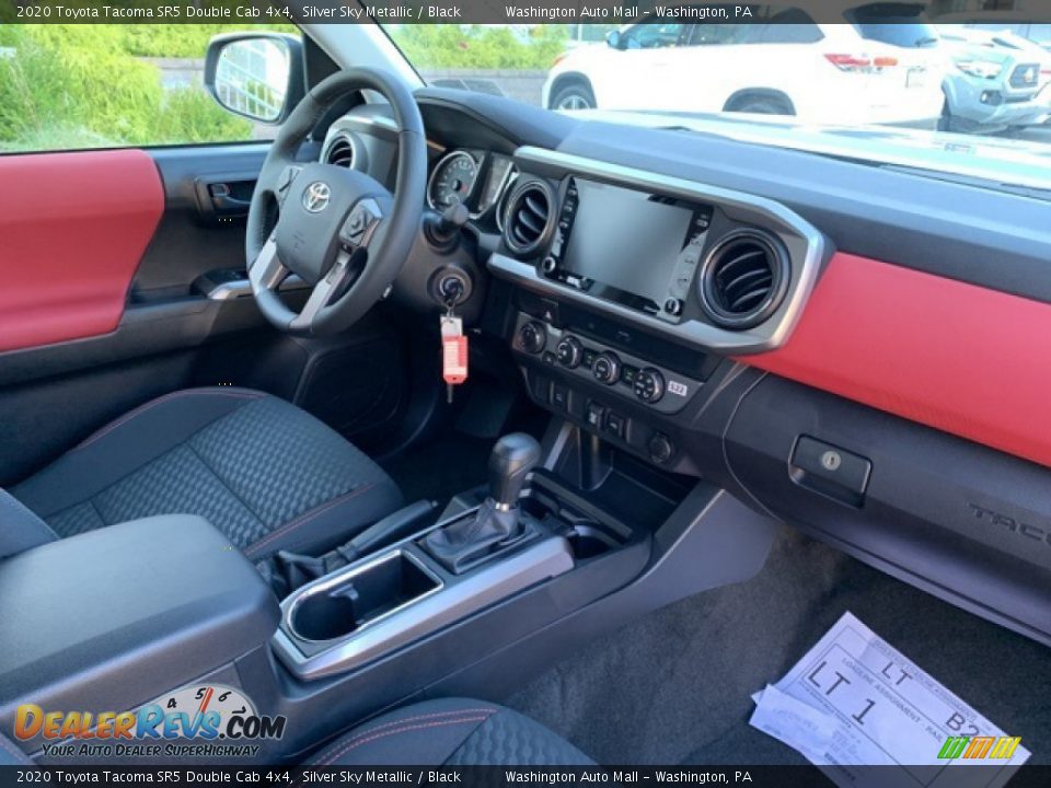 2020 Toyota Tacoma SR5 Double Cab 4x4 Silver Sky Metallic / Black Photo #17