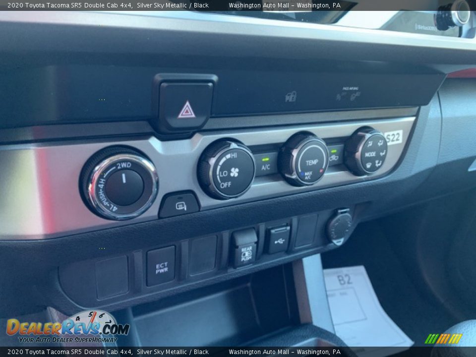 2020 Toyota Tacoma SR5 Double Cab 4x4 Silver Sky Metallic / Black Photo #23