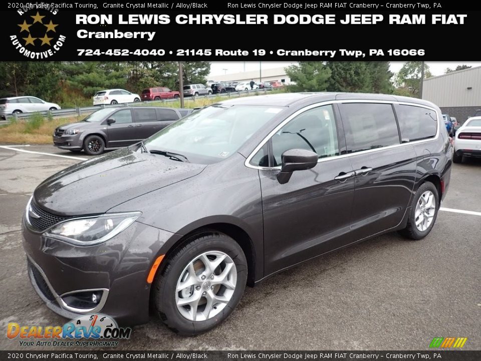 2020 Chrysler Pacifica Touring Granite Crystal Metallic / Alloy/Black Photo #1