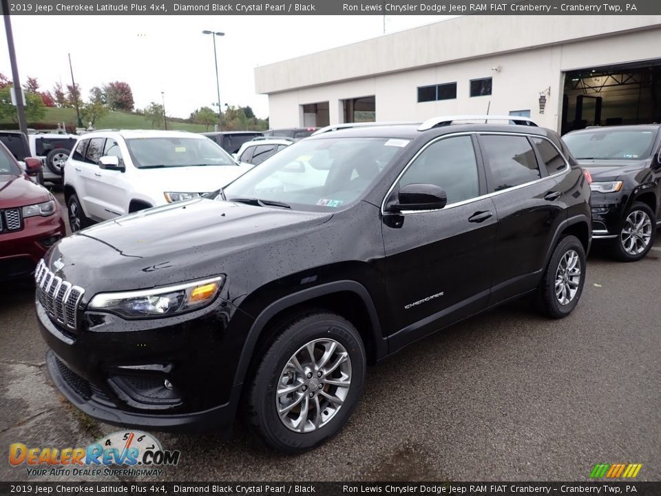 2019 Jeep Cherokee Latitude Plus 4x4 Diamond Black Crystal Pearl / Black Photo #1
