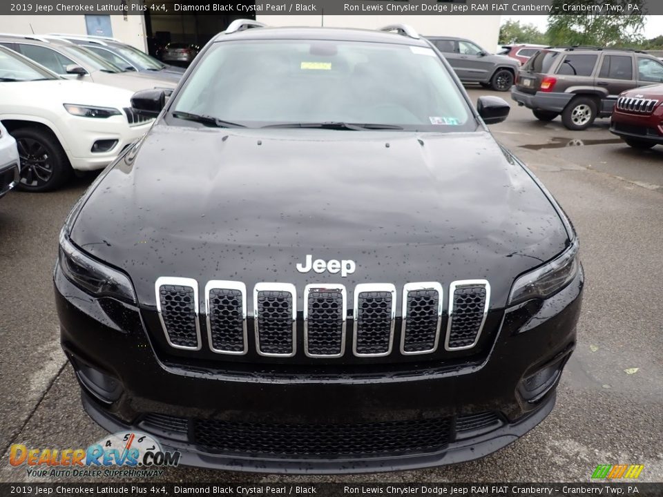 2019 Jeep Cherokee Latitude Plus 4x4 Diamond Black Crystal Pearl / Black Photo #6