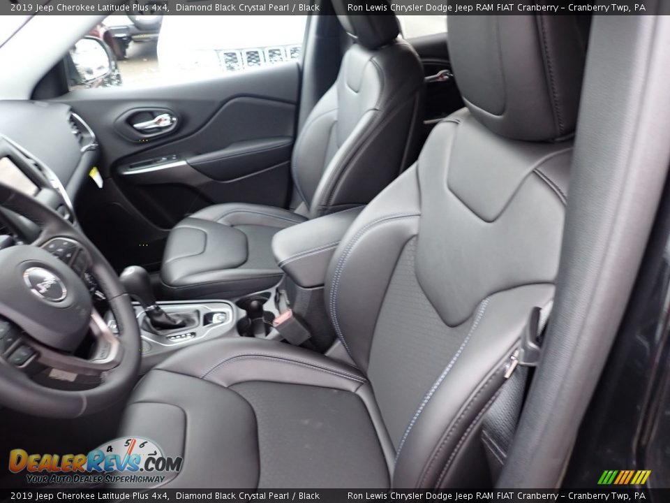 2019 Jeep Cherokee Latitude Plus 4x4 Diamond Black Crystal Pearl / Black Photo #10