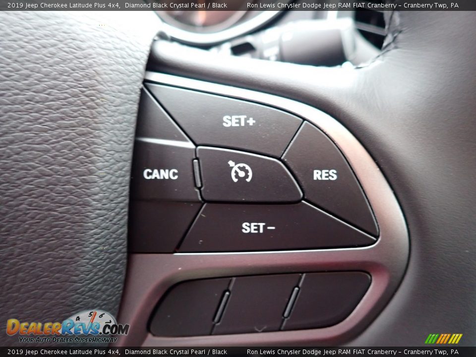 2019 Jeep Cherokee Latitude Plus 4x4 Diamond Black Crystal Pearl / Black Photo #18