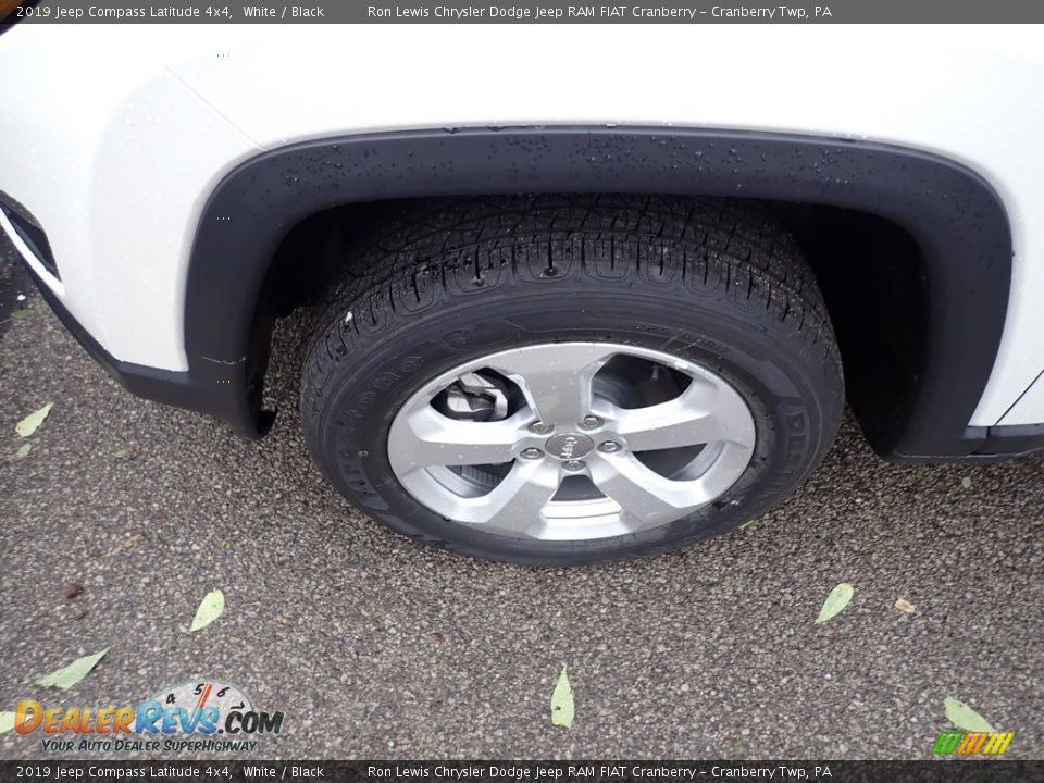 2019 Jeep Compass Latitude 4x4 White / Black Photo #3