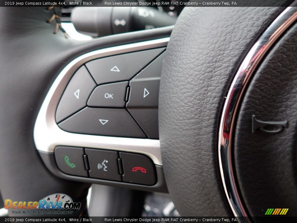 2019 Jeep Compass Latitude 4x4 White / Black Photo #15