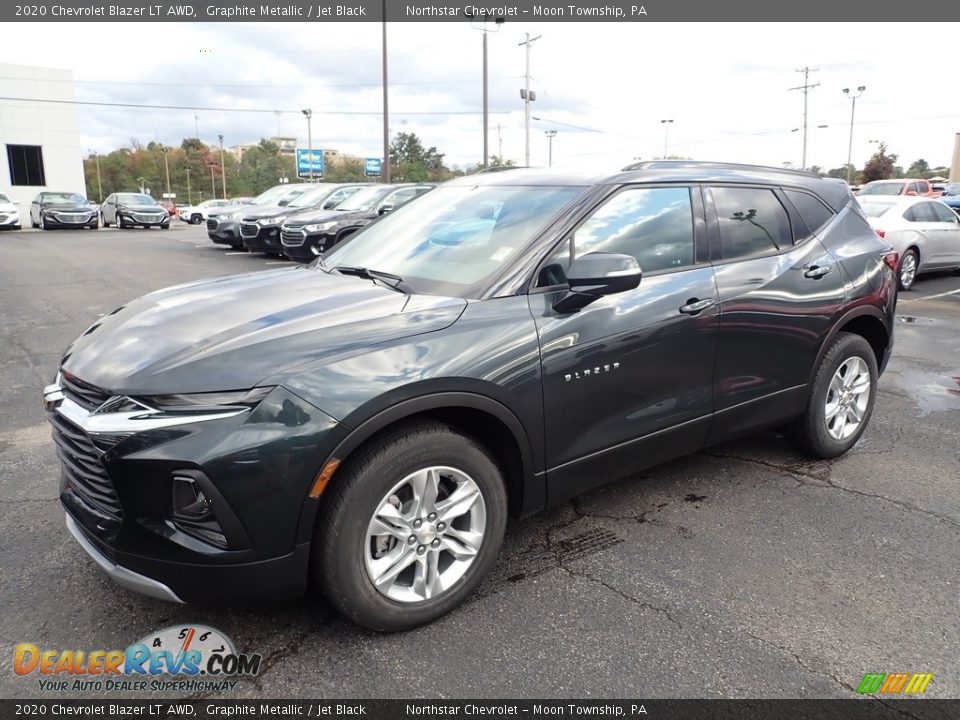 Front 3/4 View of 2020 Chevrolet Blazer LT AWD Photo #1