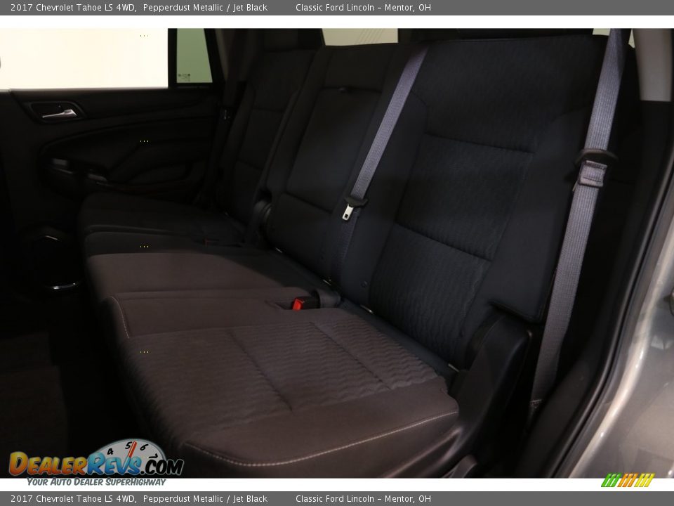 2017 Chevrolet Tahoe LS 4WD Pepperdust Metallic / Jet Black Photo #20