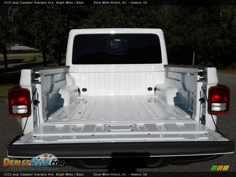 2020 Jeep Gladiator Overland 4x4 Bright White / Black Photo #12