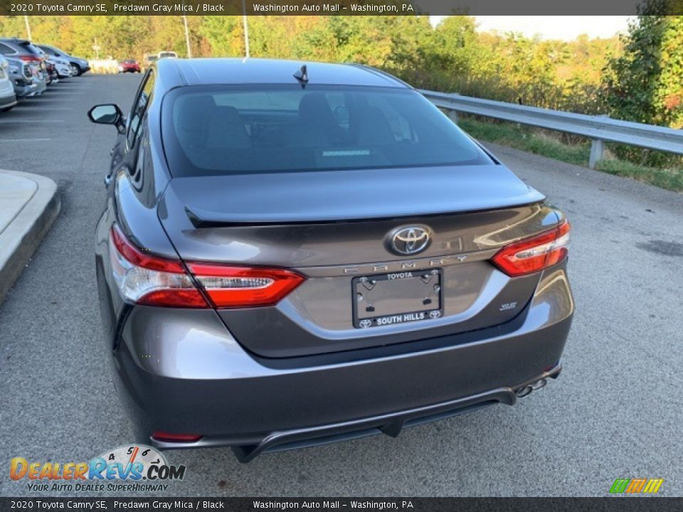 2020 Toyota Camry SE Predawn Gray Mica / Black Photo #10