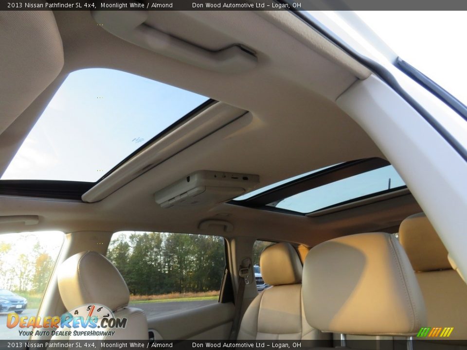 2013 Nissan Pathfinder SL 4x4 Moonlight White / Almond Photo #2