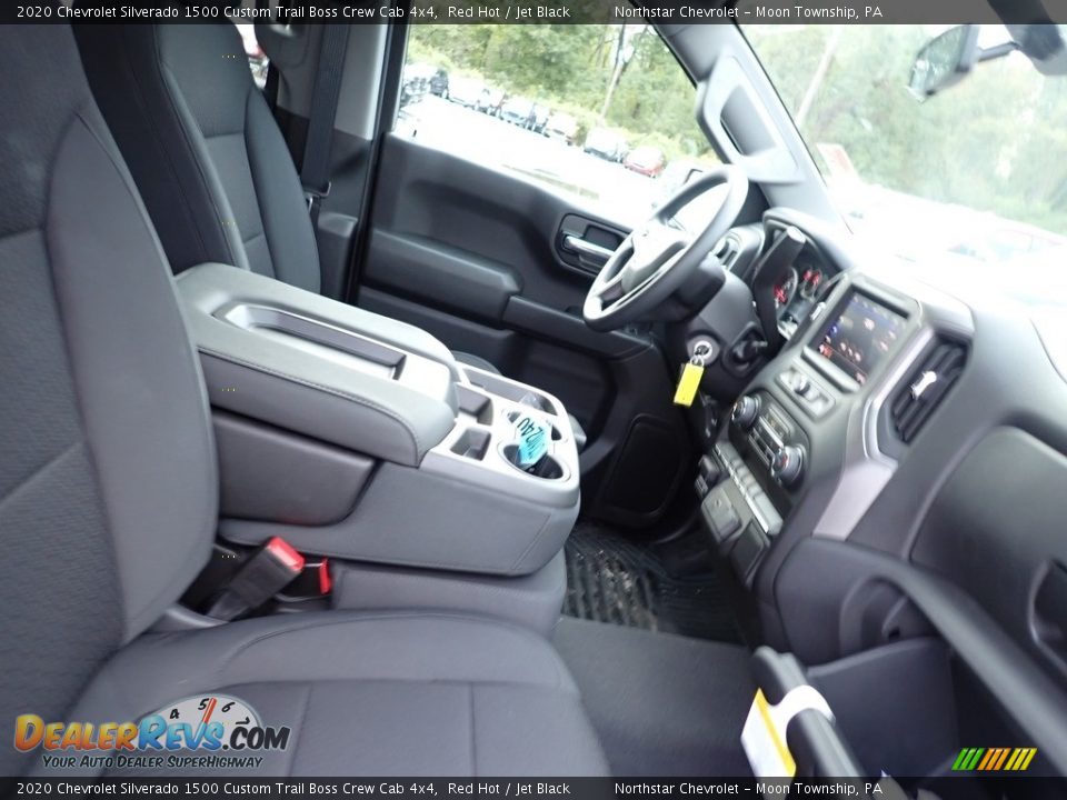 2020 Chevrolet Silverado 1500 Custom Trail Boss Crew Cab 4x4 Red Hot / Jet Black Photo #9