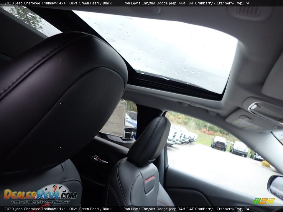 2020 Jeep Cherokee Trailhawk 4x4 Olive Green Pearl / Black Photo #12