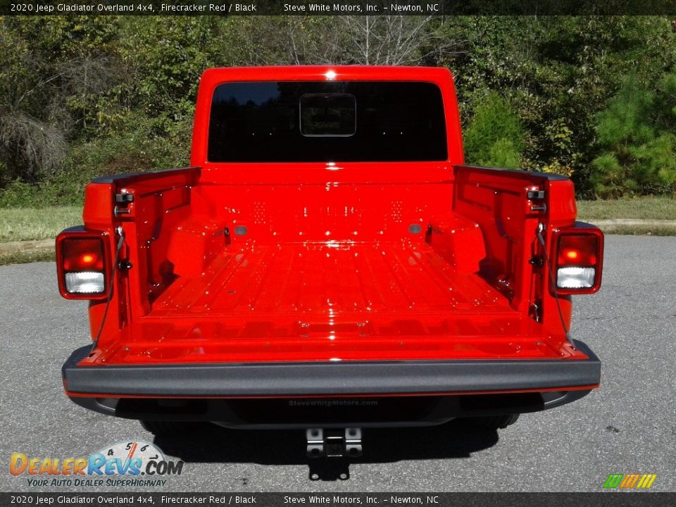 2020 Jeep Gladiator Overland 4x4 Firecracker Red / Black Photo #12