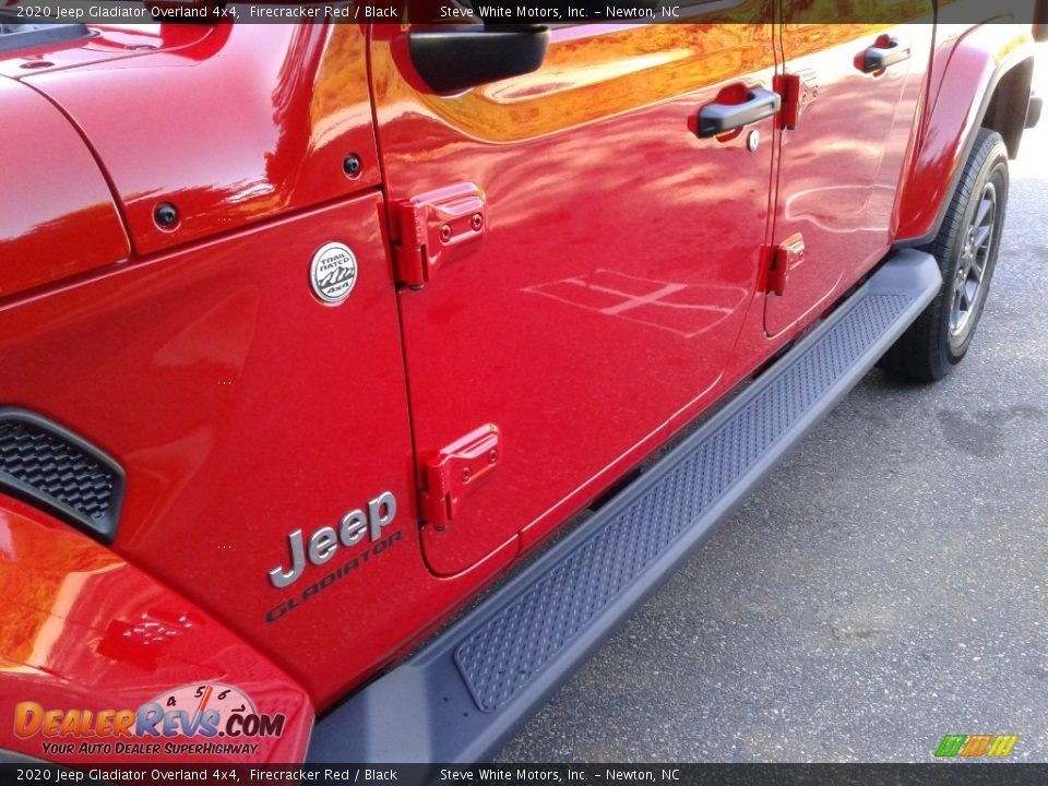 2020 Jeep Gladiator Overland 4x4 Firecracker Red / Black Photo #28
