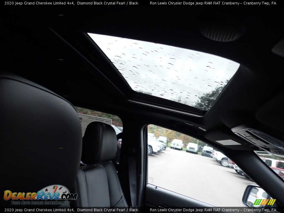 2020 Jeep Grand Cherokee Limited 4x4 Diamond Black Crystal Pearl / Black Photo #12