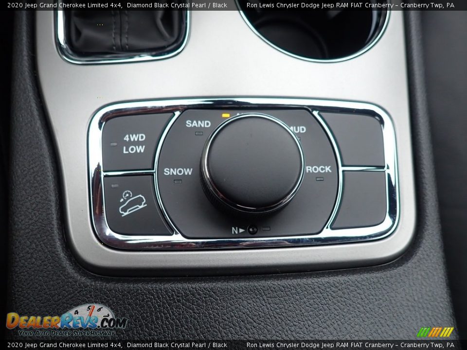 2020 Jeep Grand Cherokee Limited 4x4 Diamond Black Crystal Pearl / Black Photo #20
