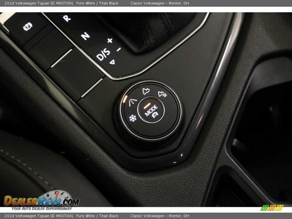 2019 Volkswagen Tiguan SE 4MOTION Pure White / Titan Black Photo #14