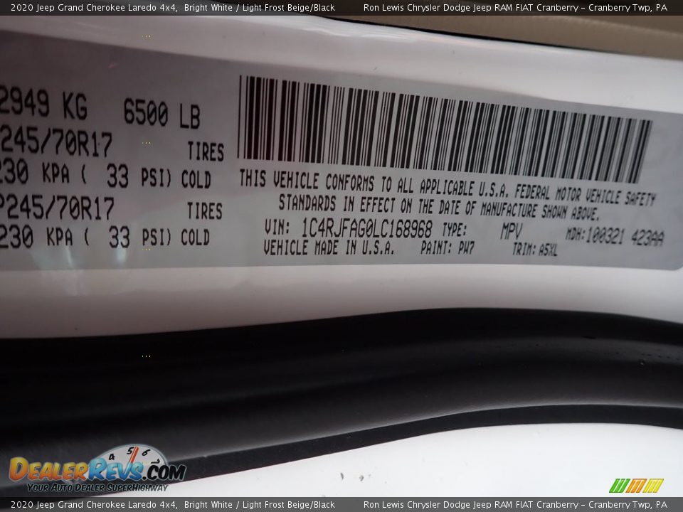 2020 Jeep Grand Cherokee Laredo 4x4 Bright White / Light Frost Beige/Black Photo #13