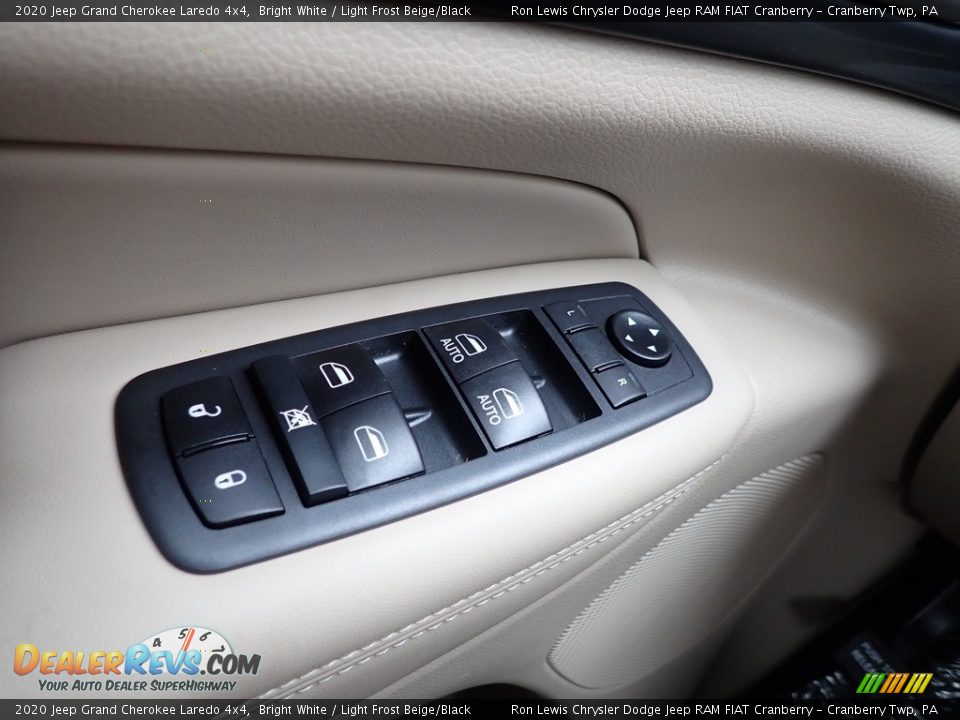 2020 Jeep Grand Cherokee Laredo 4x4 Bright White / Light Frost Beige/Black Photo #20