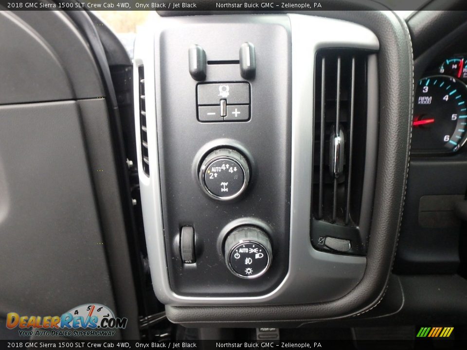 Controls of 2018 GMC Sierra 1500 SLT Crew Cab 4WD Photo #16